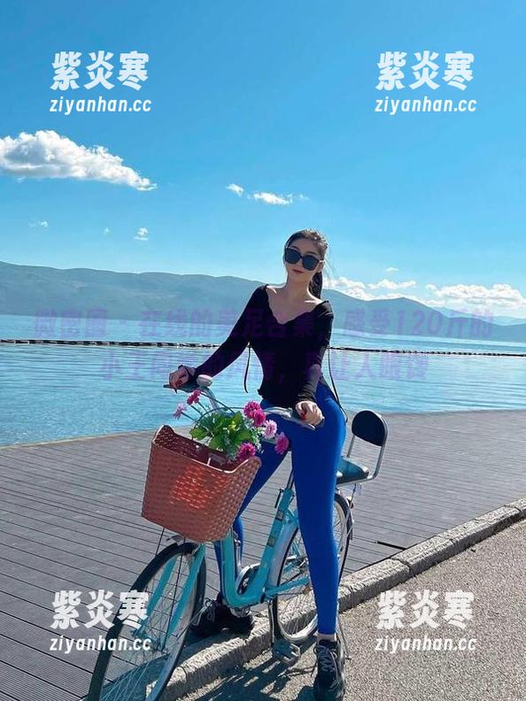 微密圈 - 在线的美足合集，感受120斤的小王同学的风情，真让人眼馋