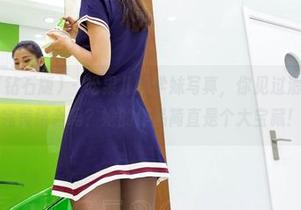 AISS爱丝(钻石版) – 松果儿的学妹写真，你见过清纯与调皮的完美结合吗？她的作品简直是个大宝藏！