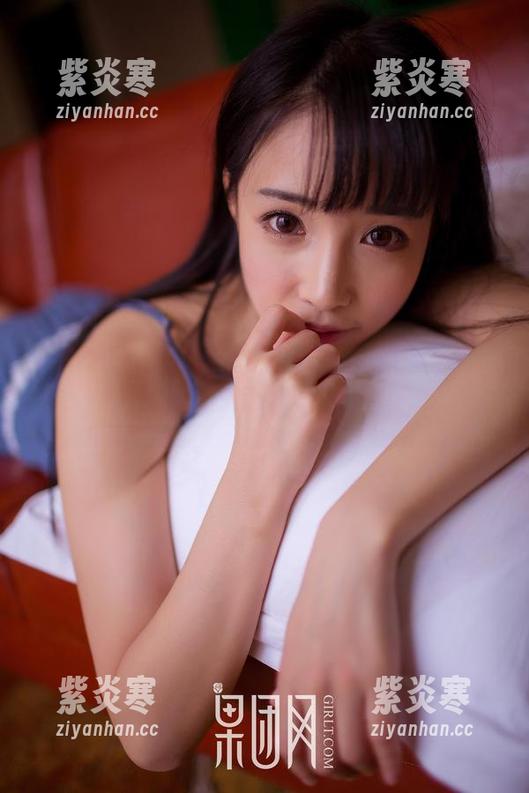 GIRLT果团网 - 黑丝魅力无法挡，爱丽莎LISA的作品更新让人心痒痒