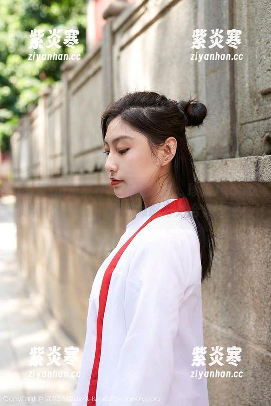 MiiTao蜜桃社 - 在线欣赏：珍妮Jeane如何化身女王，带你领略奇妙合集之旅！