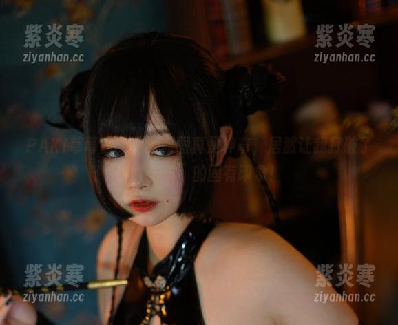 PAKI草莓酱的旗袍原图真是神奇，居然让我打破了对“传统”的固有印象！