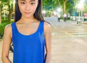 QingDouKe青豆客 – 泳池里的孔一红让人心动，赶紧来免费下载这份美好吧！