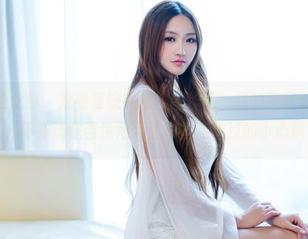 TuiGirl推女郎 – 观看夏婉婉的校服作品，我的青春似乎又回来了，不知道是否也得带上那些年追过的小心跳！