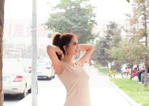 TuiGirl推女郎 – 高清李七喜美脚，脚趾缠绵，瞬间打动了我的灵魂，画面太美不想闭眼！
