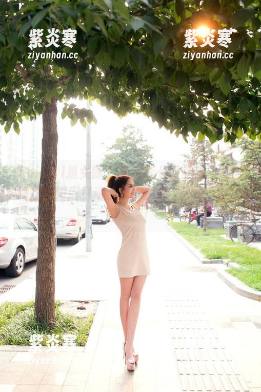 TuiGirl推女郎 - 高清李七喜美脚，脚趾缠绵，瞬间打动了我的灵魂，画面太美不想闭眼！