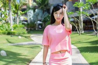 TuiGirl推女郎 – 最新探险：松果儿的灰丝图集开启了我的想象力，竟然不知道该从哪里开始说起