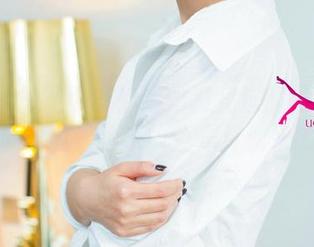 UGirls尤果网 – 你绝对没见过的王语纯姐姐合集，边看边乐，真是件愉快的事！
