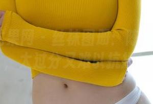 UGirls尤果网 – 丝袜图册：陈雅漫的诱惑，太过分又难以抗拒！