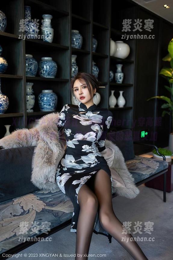 XINGYAN星颜社 - 晨晨Cherry穿高跟鞋的那些事儿：福利写真里的悲喜交加
