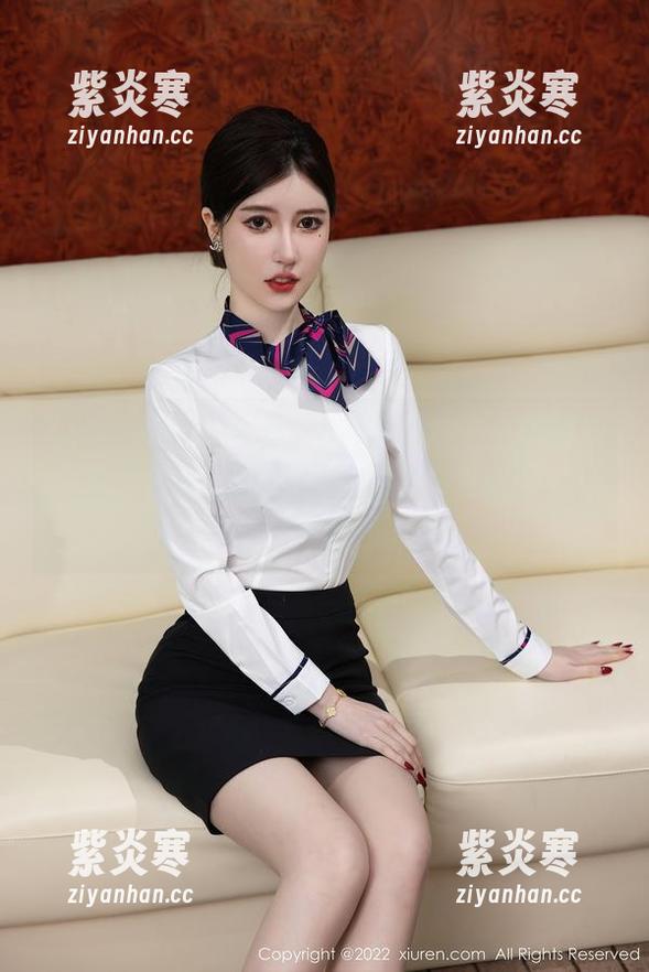 Xiuren秀人网-HeyuZhang Xiuren秀人网 - HeyuZhang狂放豹纹,网盘中疯狂等着你来下载,光看图就让我坐不住了!