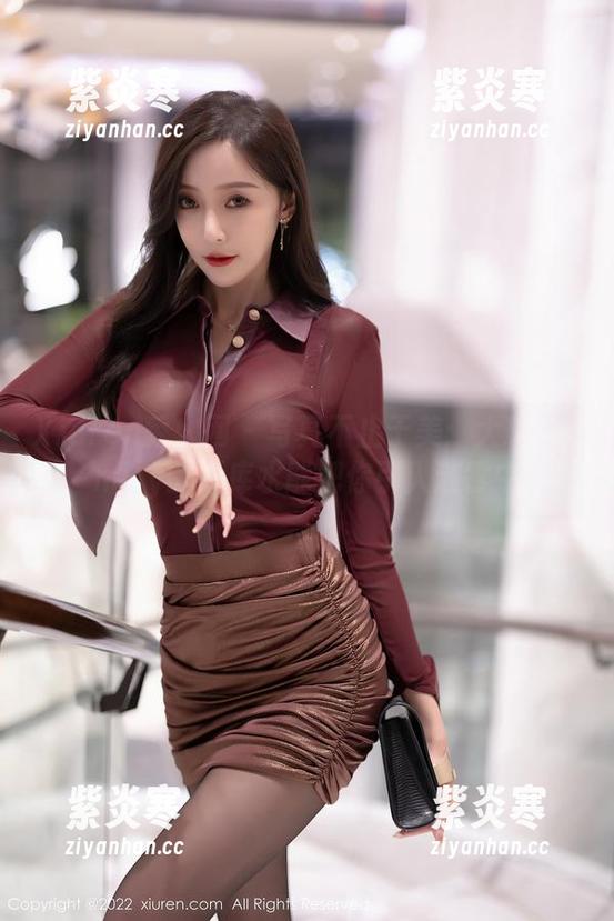 Xiuren秀人网 - 写真不止于美：大琪琪Emily的死库水能把你引入迷雾中