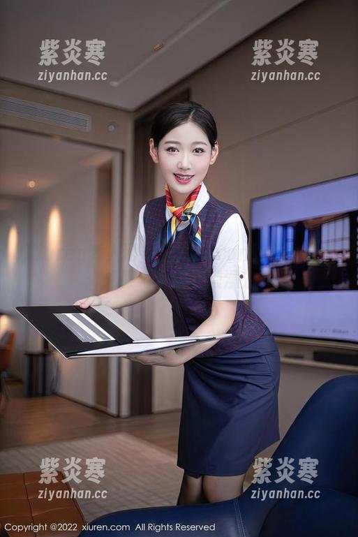 Xiuren秀人网 - 安然anran的美图集合：礼服与梦境的浪漫分享