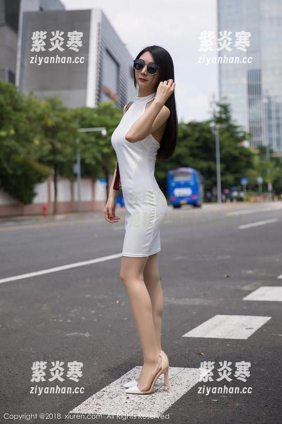 Xiuren秀人网 - 在线揭秘：糯米NM的棉袜写真，简直是秋冬的暖心法宝！