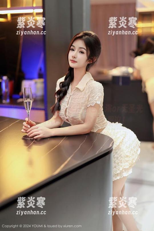 YouMi尤蜜荟 - 女仆角色扮演or无圣光？王雨纯的图集让你不可思议！