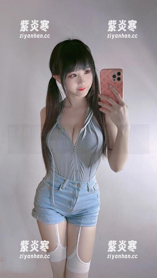 甜美的夏日：miko酱ww的高清壁纸，让你的桌面充满少女心！