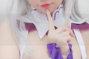 nagisa魔物喵的加藤惠写真作品，带你走进幽默的光影世界！