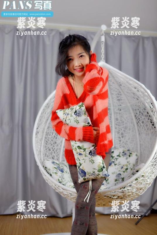 pans - 李沫妹妹：一组让你想把壁纸换成‘她’的美图