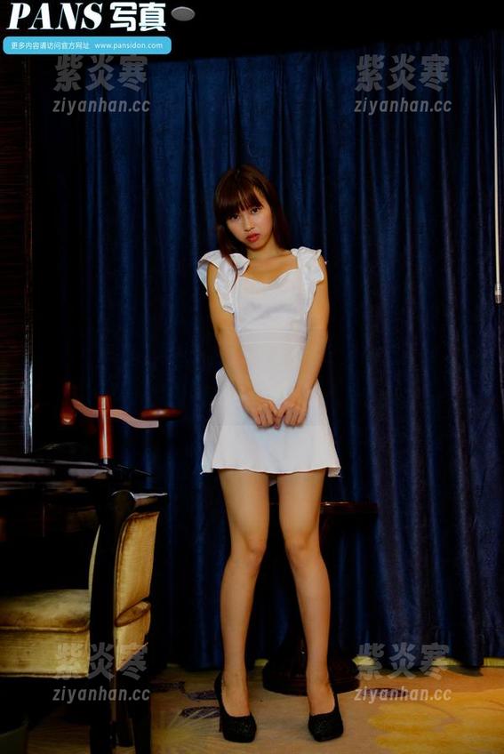 pans - 网盘大揭秘：梦梦黑白写真，看看她在光影中藏了啥