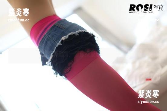 rosi - 小莉的写真剧集：带你探索奇妙剧情，下载就能拥有