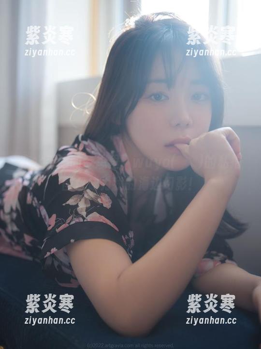 在水手服的梦想里，wuyo(우요)的私拍图包成为我的海边幻影！