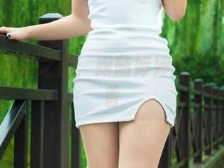 丽柜 – 写真之旅：跟随婷婷探索那一丝幽香