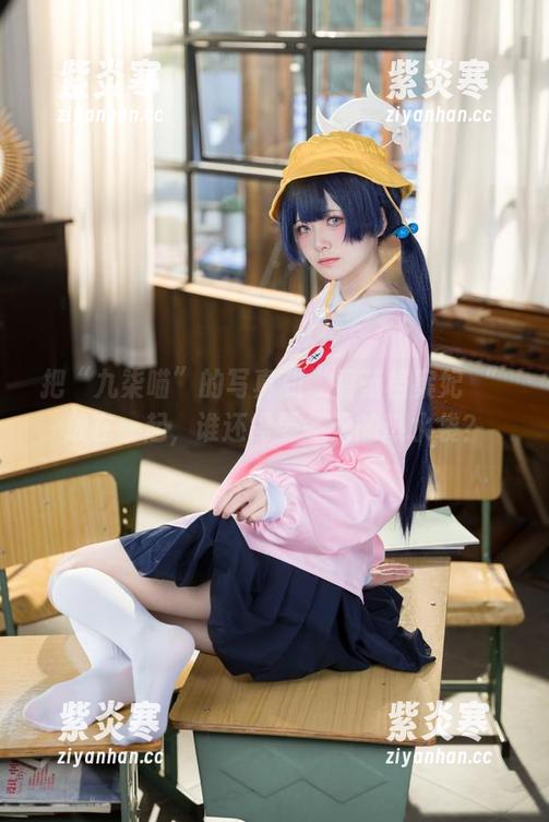 把“九柒喵”的写真和“碧蓝档案妃咲”放在一起，谁还需要冬天的热水袋？