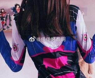 啊，这就是佳佳酱ovo的泳池图集，心脏都要跳出来了！