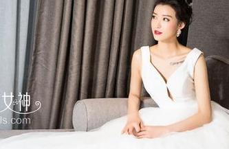 克拉女神 – 精选图片：看杨暖如何把豹纹演绎成生活的调味品