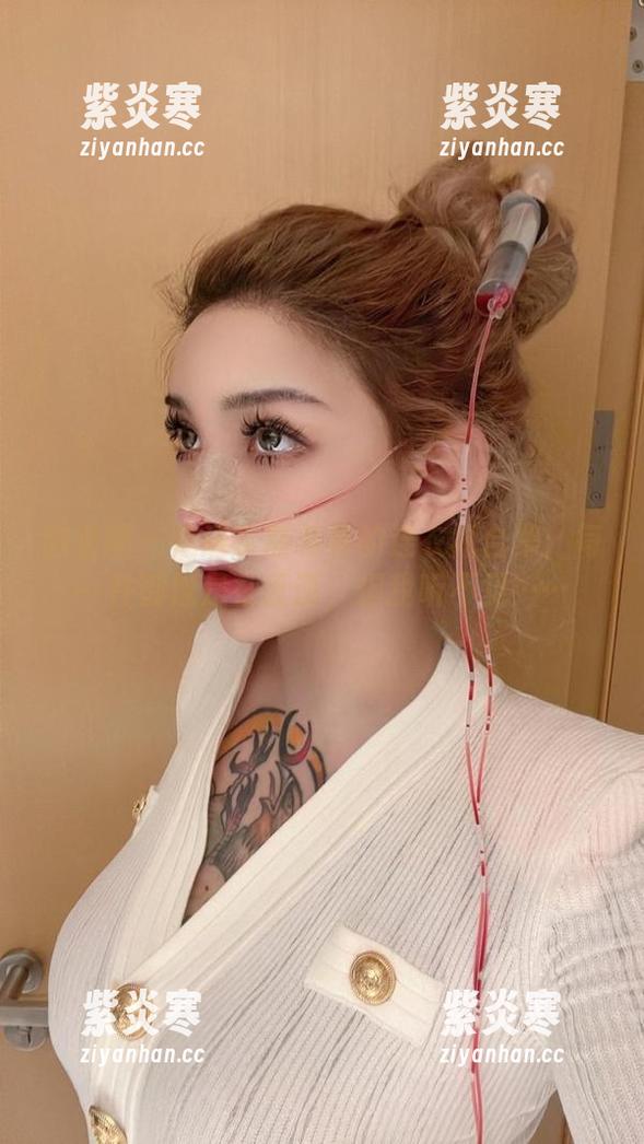 微密圈 - 走进奈斯希希的连衣裙合集：每一件都像是在低语，但我听不见……