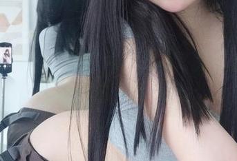 不止是照片，是艺术！女主K的制服照真的让我想下载不断！