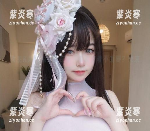 女主K黑丝兔女郎在线，谁说穿着不重要？快来刷新三观！