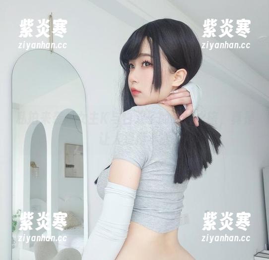 私拍来袭：女主K与白双子的图片之旅，真是让人捉摸不透