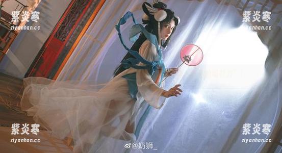 快来！奶狮不咬人免费图册，学妹教你如何变身‘行走的吸引力’！