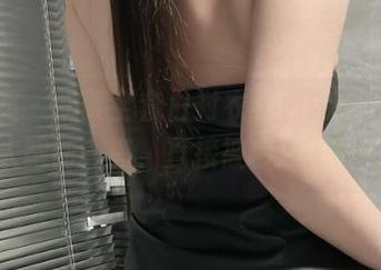 微密圈 – 奶雯全套白衬衣红色内内，原图让人眼前一亮，直接被秒杀了好吗？