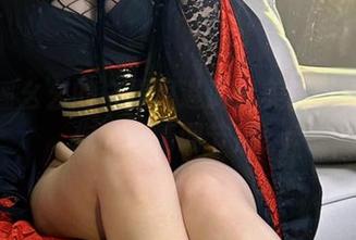 在小瑶幺幺的白露里遨游：美图资源就是你的心情调节剂！