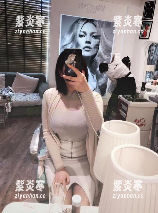 小芯酱 微密圈 - 私房小芯酱的新货图包,有些意想不到的惊喜,真的太好奇了!