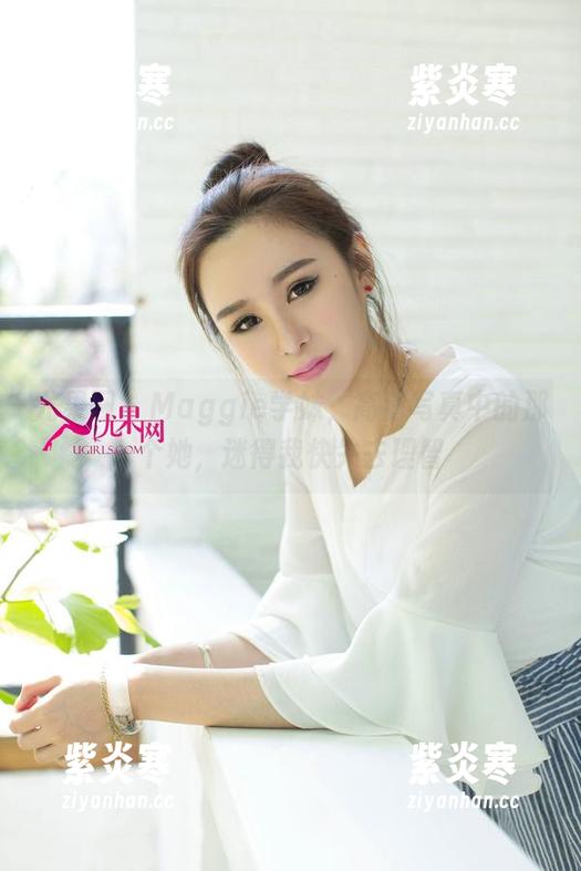 尤果网 - Maggie学妹，高清写真中的那个她，迷得我快失去理智