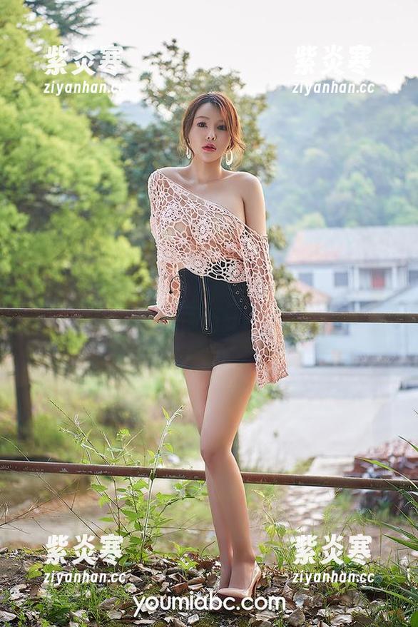 尤蜜荟-尹菲 尤蜜荟 - 尹菲原图:燃情少妇的全部风情,一不小心就被她的魅力迷了,合集!