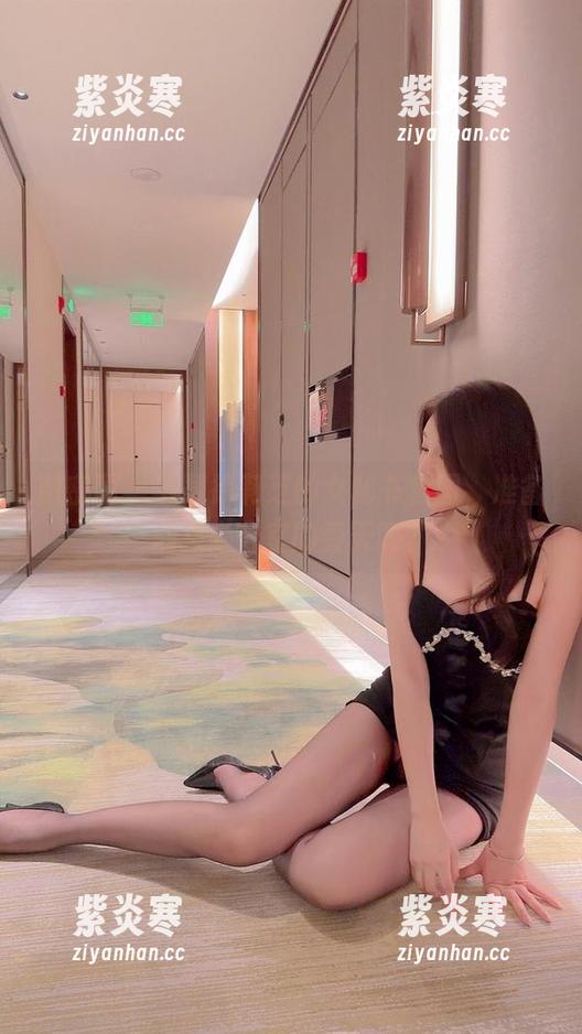徐莉芝 微密圈 - 下载徐莉芝的女秘书套图,准备迎接办公室的春天吗?