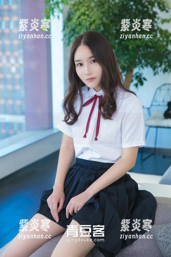 推女神 - 美图大赏：莫雅淇的黑白时刻令人心动不已