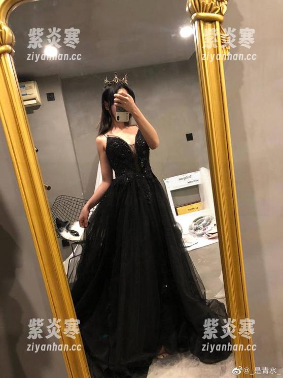 是青水 从是青水和圣诞树聊起:精选写真集,随意而不随意