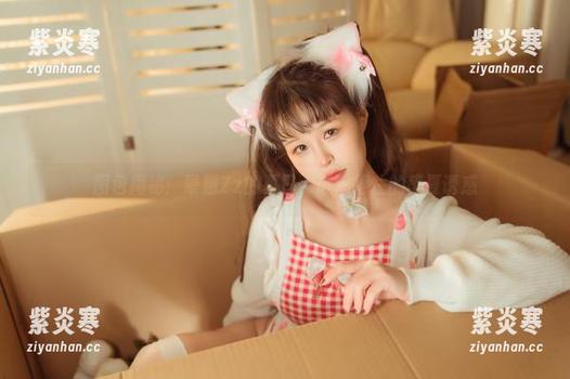 晕崽Zz 图包揭秘:晕崽Zz的夏日,谁忍得住的盛夏诱惑