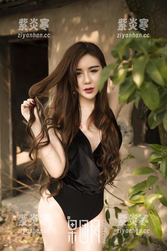 果团网 - 玩味无极限，陈雅漫棉袜全套图包帮你开启别样体验！