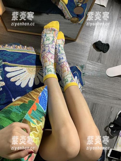 桃脱了 微密圈 - 吊带小心机,桃脱了的免费图册,别眨眼!
