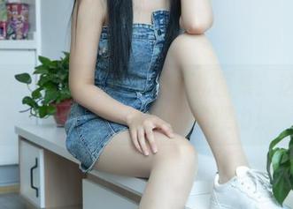 梦丝女神 – 不可抗拒的乔儿图集：这个美女主播之所以特别的理由！