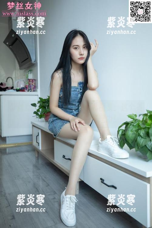 梦丝女神 - 不可抗拒的乔儿图集：这个美女主播之所以特别的理由！