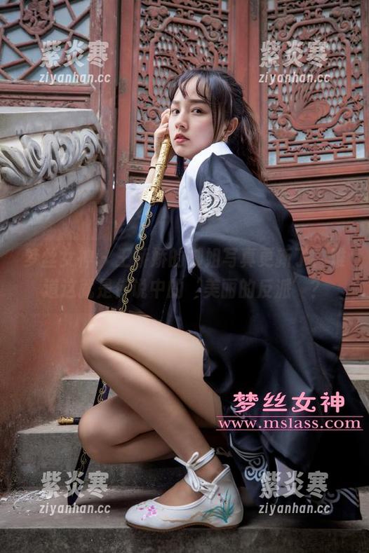 梦丝女神 - 王娇娇的御姐写真更新了，难道这就是传说中的‘美丽的反派’？