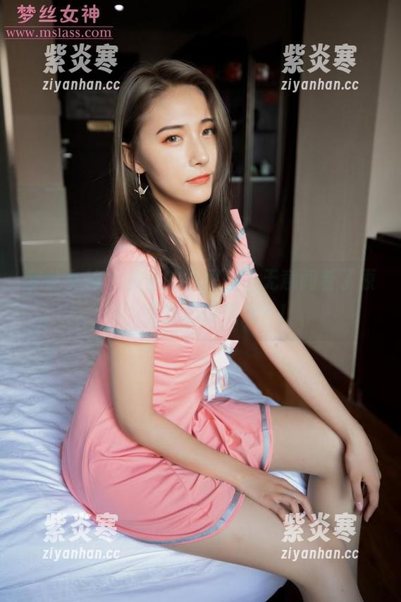 梦丝女神 - 苏柔的裤里丝，无意间看了原图，竟然心跳加速？！