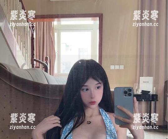 微密圈 - 沈汝凡超哇塞的私拍，裸足美图带来的那份悸动，依旧让我心动不停。