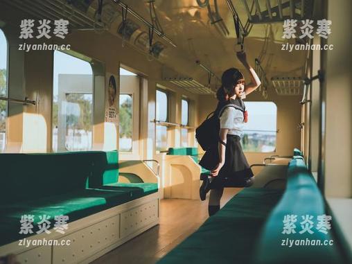 河豚抚子的水手服套图更新，清新与性感永远在线